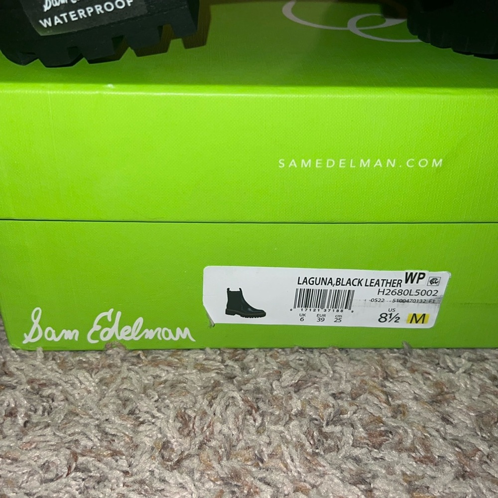 NWT Sam Edelman Chelsea boot - Picture 2 of 4